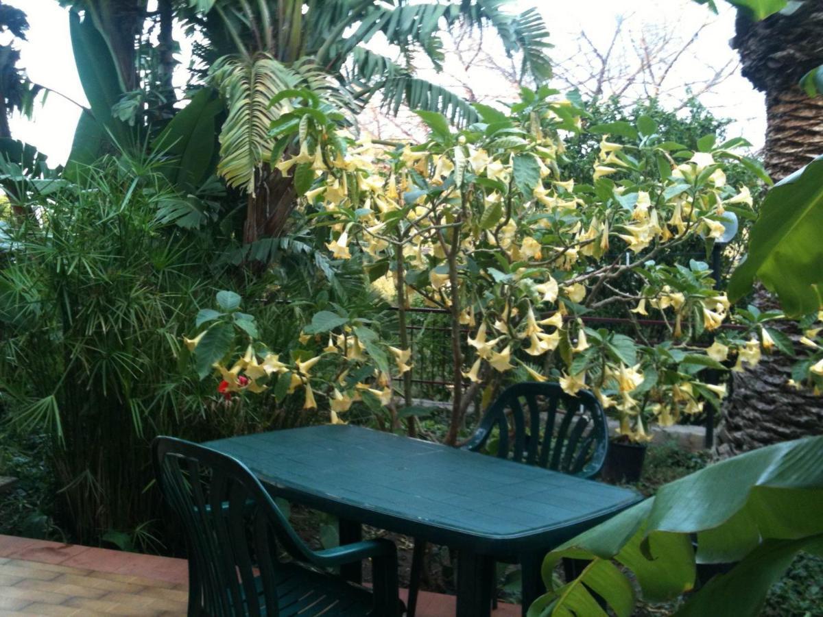 Stanza In Villa Con Giardino Vista Mare Cefalu Exterior photo