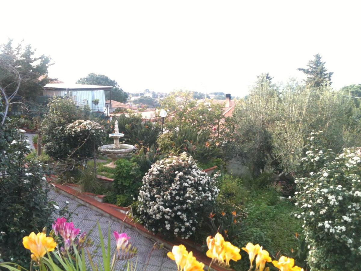 Stanza In Villa Con Giardino Vista Mare Cefalu Exterior photo