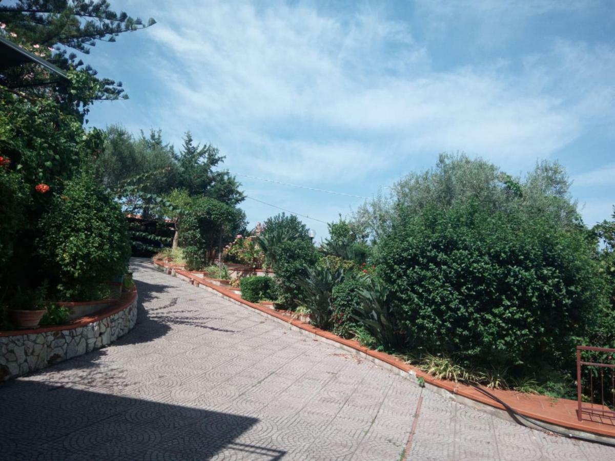 Stanza In Villa Con Giardino Vista Mare Cefalu Exterior photo